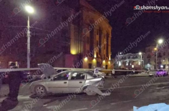 Ավտովթար ՆԳՆ-ի դիմաց. բախվել են «Hyundai» և «Opel» մակնիշի ավտոմեքենաներ. 1 մարդ մաhացել է, 2-ը՝ վիրավnրվել